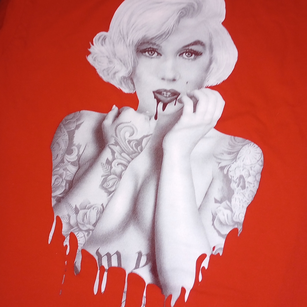 Marilyn Monroe Tattoo Arms Vampire T-shirt